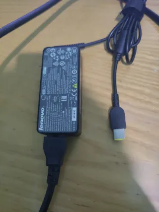 Cargador Portátil Lenovo