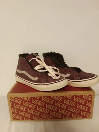 Zapatillas Vans granates altas con pelo interior 