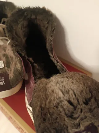 Zapatillas Vans granates altas con pelo interior 