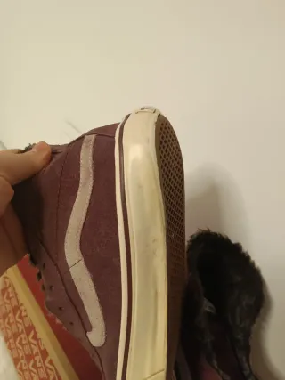 Zapatillas Vans granates altas con pelo interior 