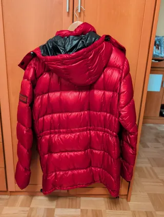 Plumas Burberry Rojo Brillante