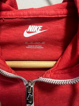 Sudadera Nike con cremallera