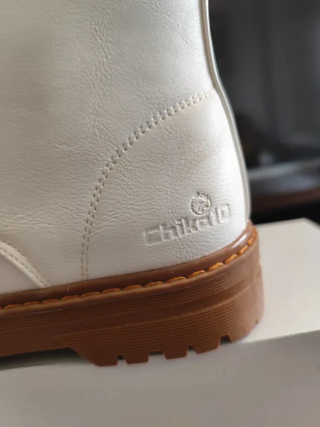 Botín Chika10 Mujer Blanco y Marrón