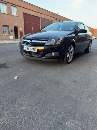 Opel Astra GTC 