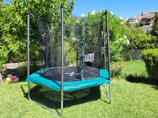 Cama elástica infantil con red de seguridad