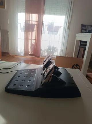 Volante Logitech G29 + Pedales PS4