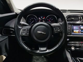 Jaguar XE Pure