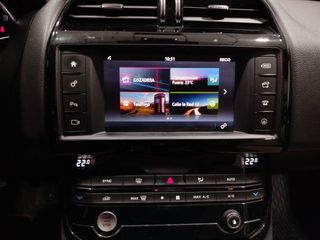 Jaguar XE Pure