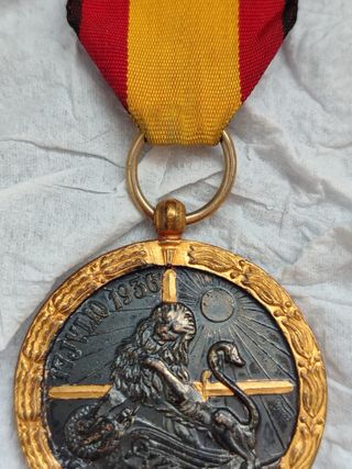 Medalla militar campaña 1936 (piña) división azul 