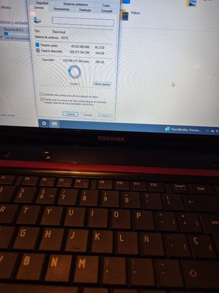 Portátil Toshiba Satellite i5 4GB RAM 2011