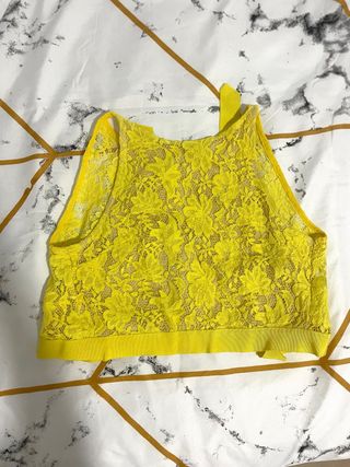 Top Zara Amarillo Encaje