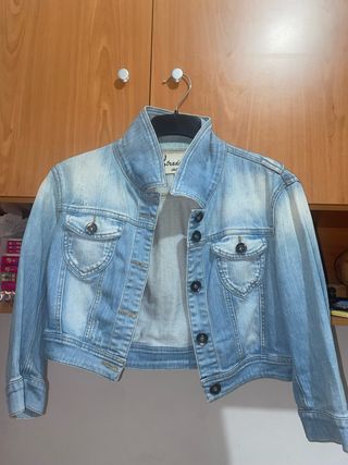 Chaqueta vaquera Stradivarius azul