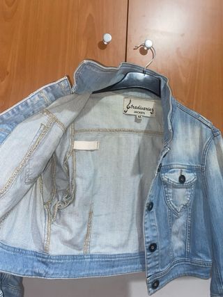 Chaqueta vaquera Stradivarius azul