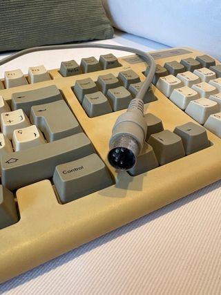 Teclado Antiguo Ordenador Beige/Gris
