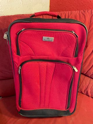 Maleta de Viaje Protege Roja con Ruedas