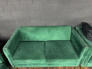 Sofá terciopelo verde