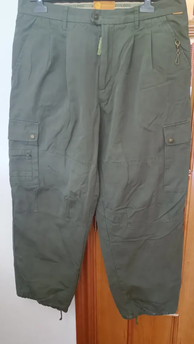 Pantalón montaña Geologic Talla 48 Verde