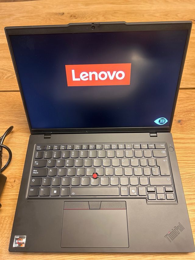 Ordenador portátil Lenovo ThinkPad Con Factura