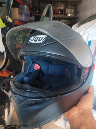 Casco de moto AGV