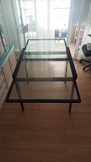 Mesa extensible metal y cristal negro