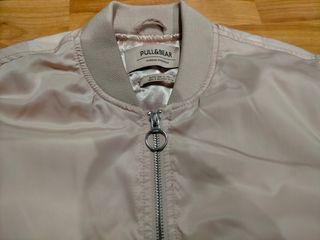 Cazadora bomber Pull&Bear rosa T.XS