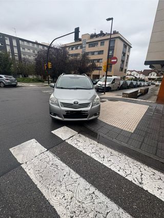 Toyota Verso 2011