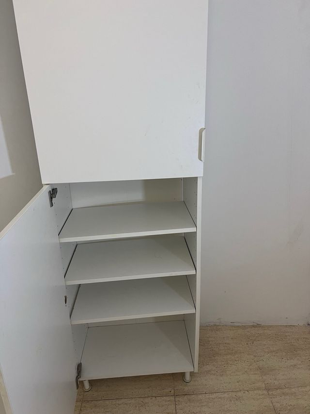 Armario blanco multiusos