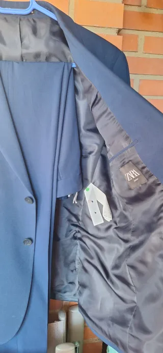 Traje de hombre azul