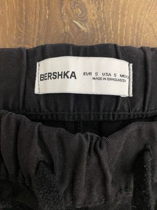 Pantalones cargo negros hombre