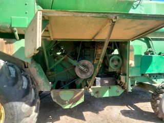 Cosechadora John Deere 1174