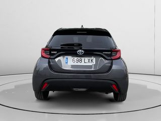 Toyota Yaris Hybrid Style