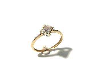sortija oro 18k con piedra con diamante de laboratorio