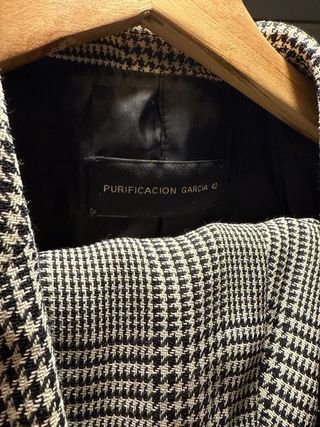 Traje Purificacion Garcia Cuadros