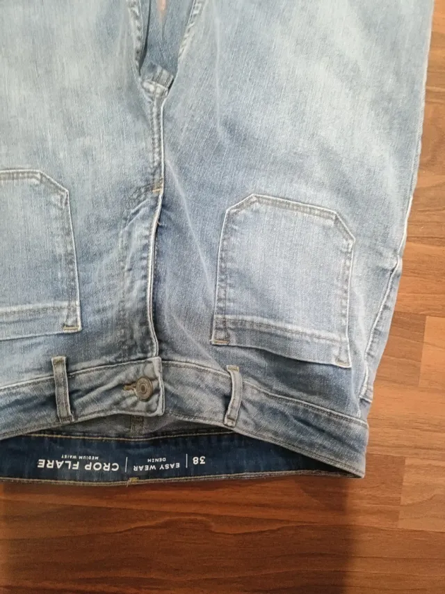 Vaqueros Crop Flare Talla 38