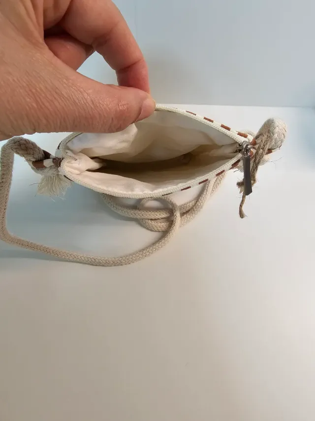 Bolsito mini para móvil. Hecho a mano