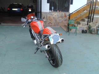 Yamaha TRX 850 Café Racer