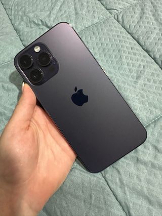 iPhone 14 Pro Max Morado Oscuro