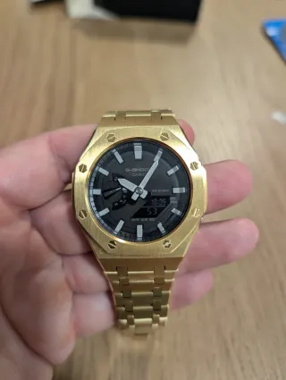 Casio G-Shock Dorado y Plata