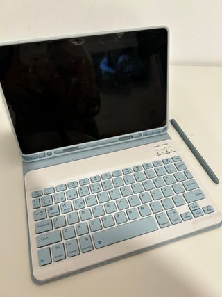 Samsung Galaxy Tab S6 Lite Azul + Teclado + lápiz 