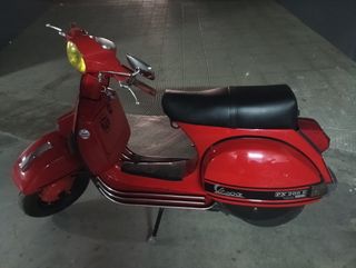 Vespa PX 200 E Roja