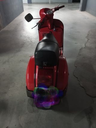 Vespa PX 200 E Roja