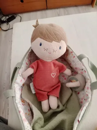 Muñeco bebé Little Dutch con accesorios