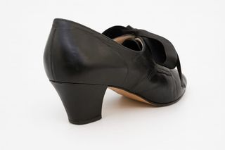 ZAPATOS BATURRA PIEL NEGRO TACÓN 
