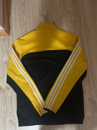 Chaqueta Adidas Negra y Amarilla
