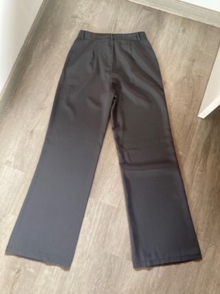 Pantalón de traje gris oscuro