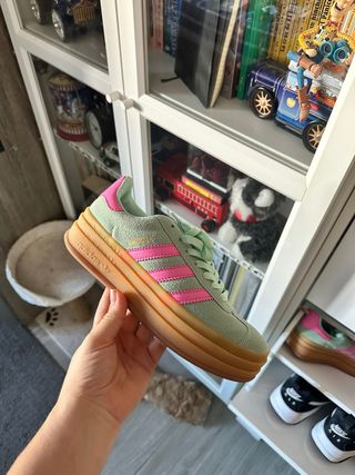 Zapatillas Gazelle Verde y Rosa