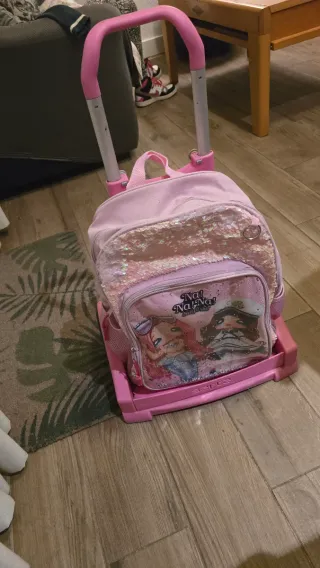 Mochila escolar con ruedas y lentejuelas