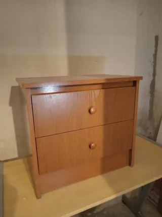 Mesilla de noche de madera