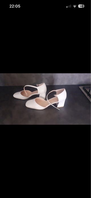 Set scarpe e borsetta panna