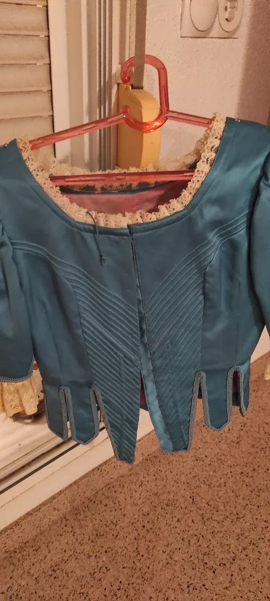 Cuerpo de Fallera siglo XXVIII LO